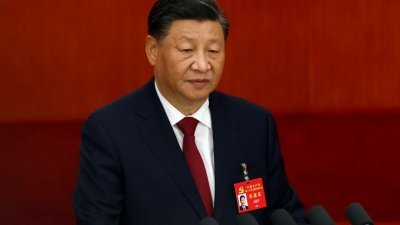 中国国家主席习近平16日在北京人民大会堂，出席中共二十大开幕礼。（图取自路透社）